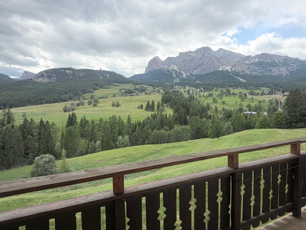 Foto 0 Appartamento in Via Guide Alpine con 3 camere Cortina (Disponibilità…