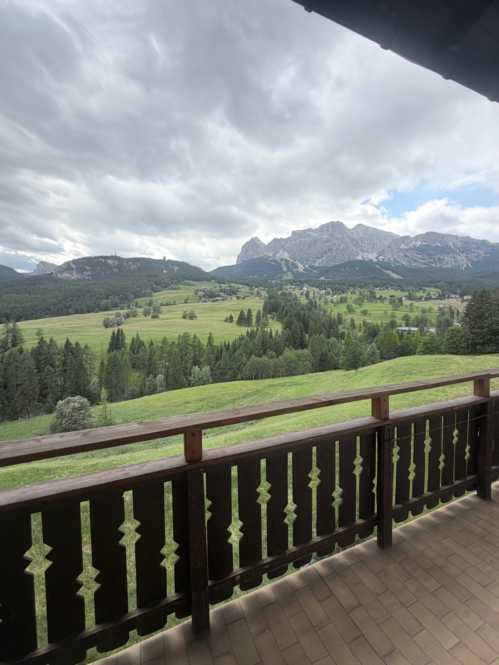 Foto 0 Appartamento in Via Guide Alpine con 3 camere Cortina (Disponibilità&hellip;