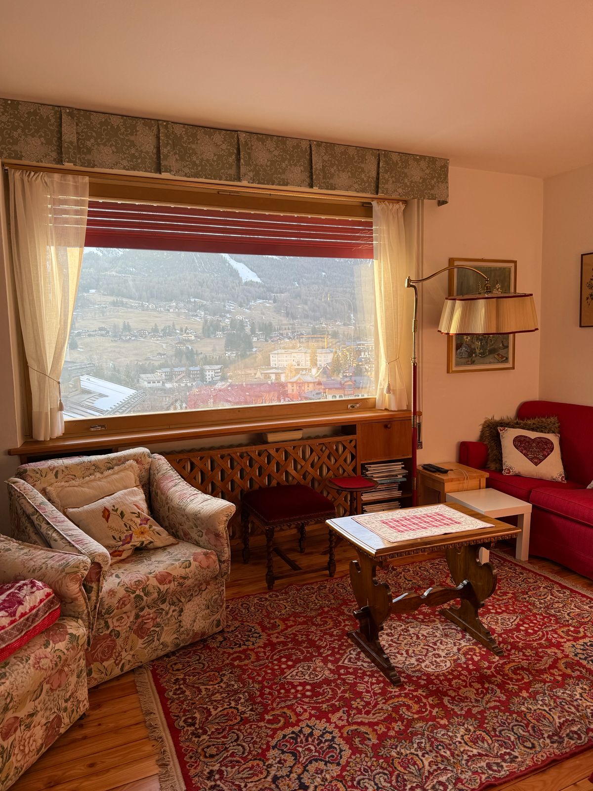 Foto 2 Appartamento in locazione turistica – Via Faloria – Cortina