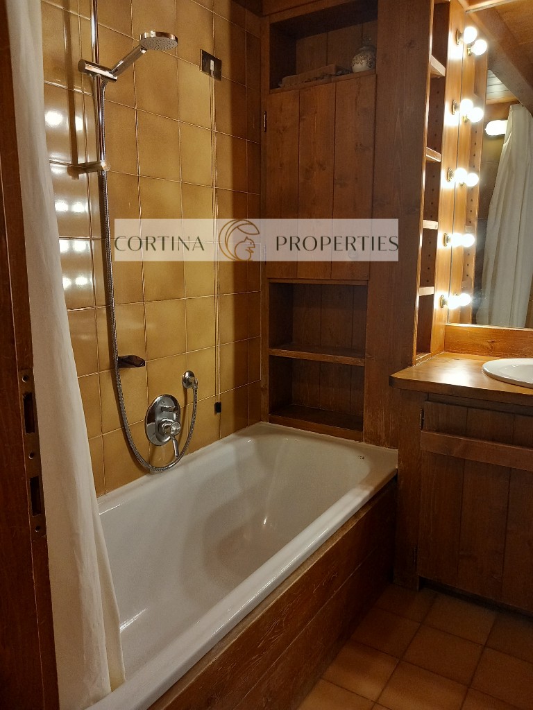 Foto 10 Vendita – Esclusivo appartamento a Pralongo – Cortina
