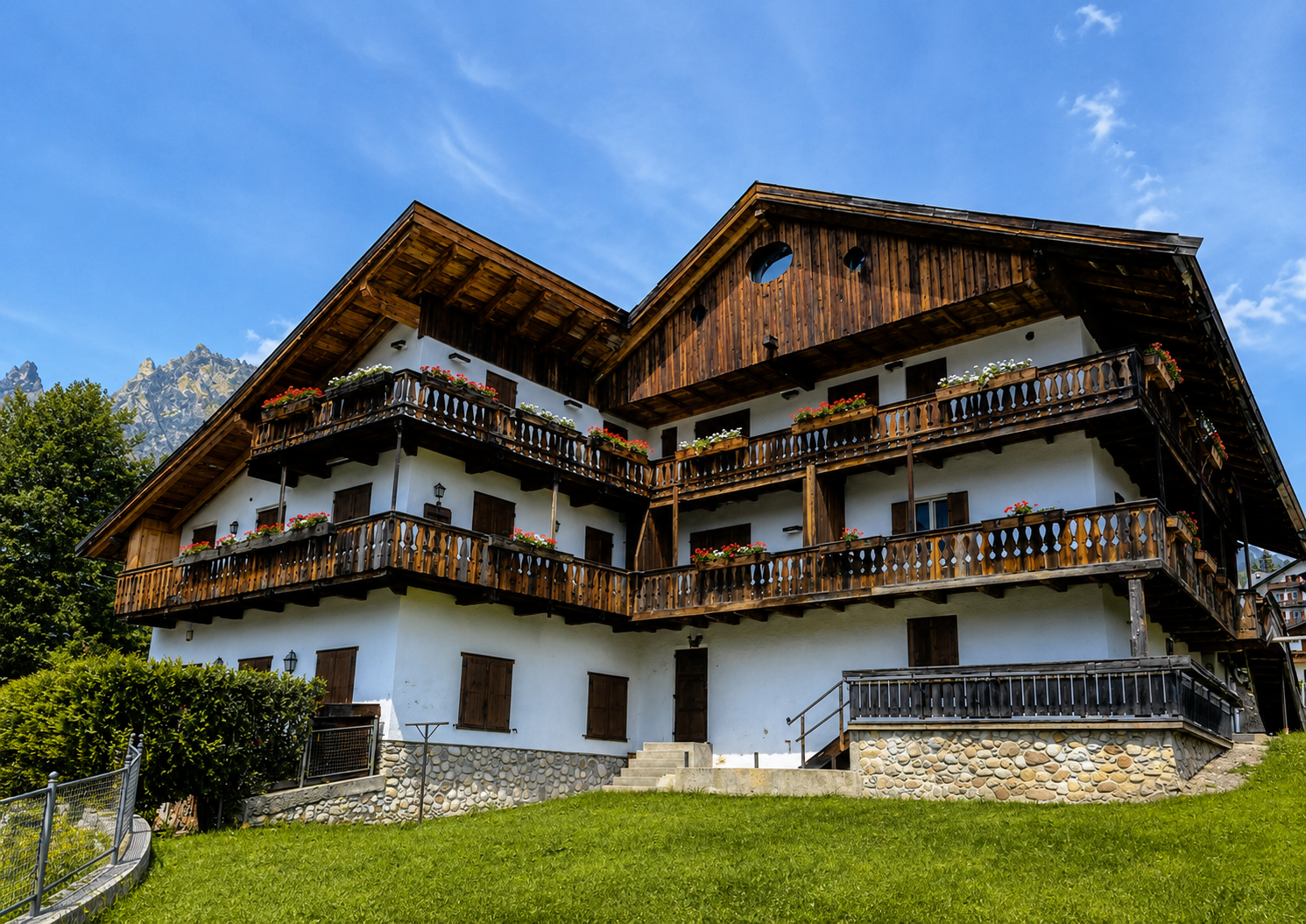 Foto 11 Appartamento Piano Terra – Via del Castello – Cortina