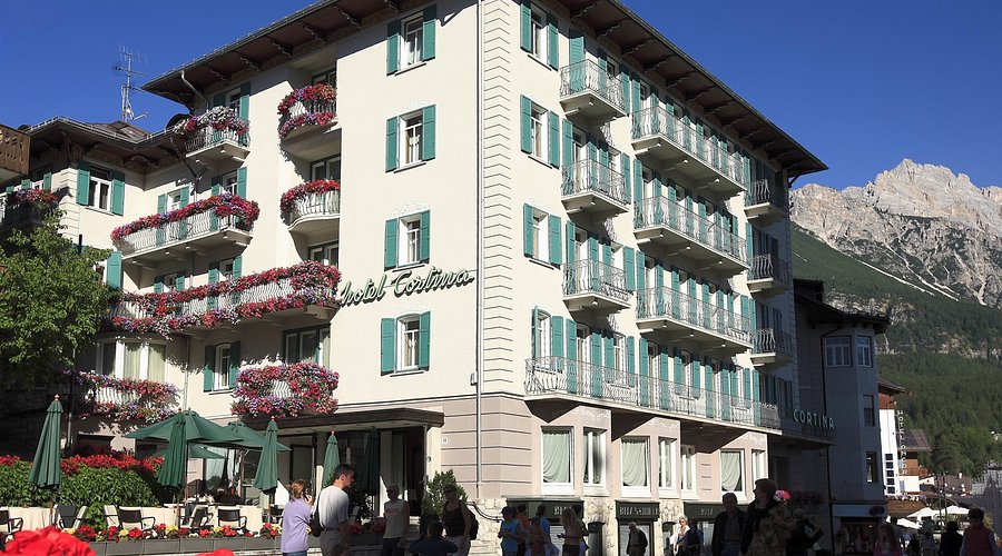 Foto 19 Villa di prestigio in vendita a Cortina d’Ampezzo