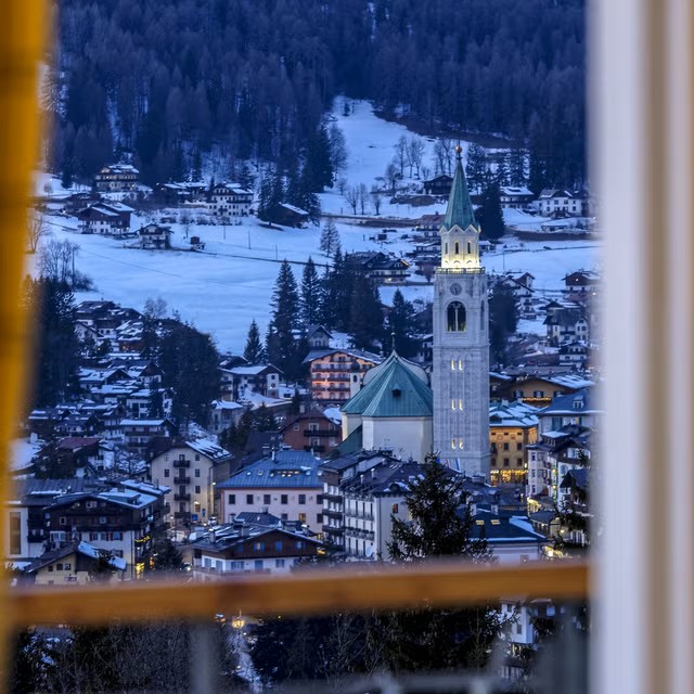 Foto 16 Villa di prestigio in vendita a Cortina d’Ampezzo